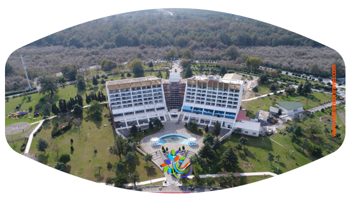 عملیات ساخت هتل 5 ستاره پارسیان آزادی ( هایت خزر ) در سال 1347 توسط شرکت مرکوری و مهندسین امریکایی شروع و در سال 1357 توسط محمد رضا پهلوی افتتاح شد. این هتل که قبل از انقلاب سال 1357 ایران زیر مجموعه ای از گروه هتل های زنجیره ای هایت بود .