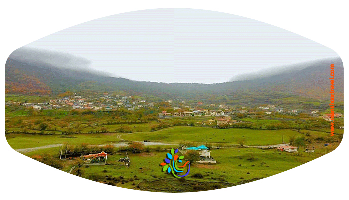 لاویج در چمستان شهرستان نور، روستایی ییلاقی‌ست که طبیعت فوق‌العاده زیبایش شما را محسور خود می‌کند و در هر فصلی از سال که به این خطه سفر کنید زیبایی‌های منحصر به فرد خود را به رخ می‌کشد. 