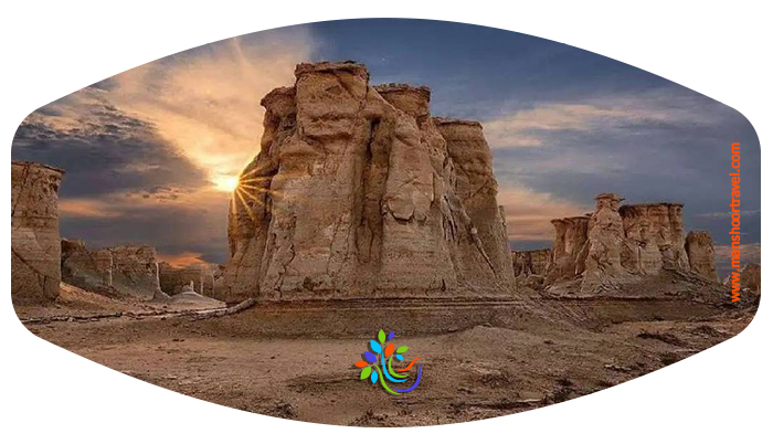 قشم یکی از زیباترین و دیدنی ترین جزایر جنوب ایران است، که گردشگران این جزیره بکر و فوق العاده رو می شناسند. بی شک شماهم مشتاق آشنایی با این جزیره اسرار آمیز هستید. دیدن تفریحات فوق‌العاده‌ی قشم و غواصی در اعماق خلیج فارس اشتیاق شما را قلقلک خواهد داد.