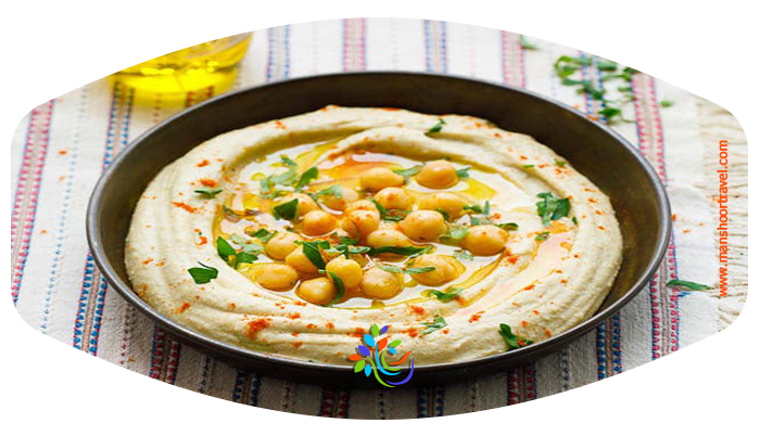 خوشمزه ترین و معروف ترین غذاهای لبنان   1 ) شیش کباب | Shish Kebab  شیش کباب نوعی کباب لبنانی است که بیشتر مخصوص فروش در خیابان های این کشور می باشد و به عنوان میان وعده و تنقلات خیابانی هم خرید و فروش میشود .