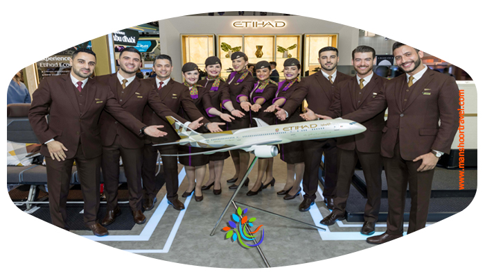 هواپیمایی اتحاد ( Etihad Airways ) شرکت هواپیمایی حامل پرچم امارات متحده عربی است و بزرگترین ایرلاین آن کشور بعد از ایرلاین امارات می باشد. خطوط هوایی اتحاد در نوامبر سال 2003 با حدود 500 میلیون درهم توسط حاکم ابوظبی خلیفه بن زائد آل نهیان آغاز به کار کرد